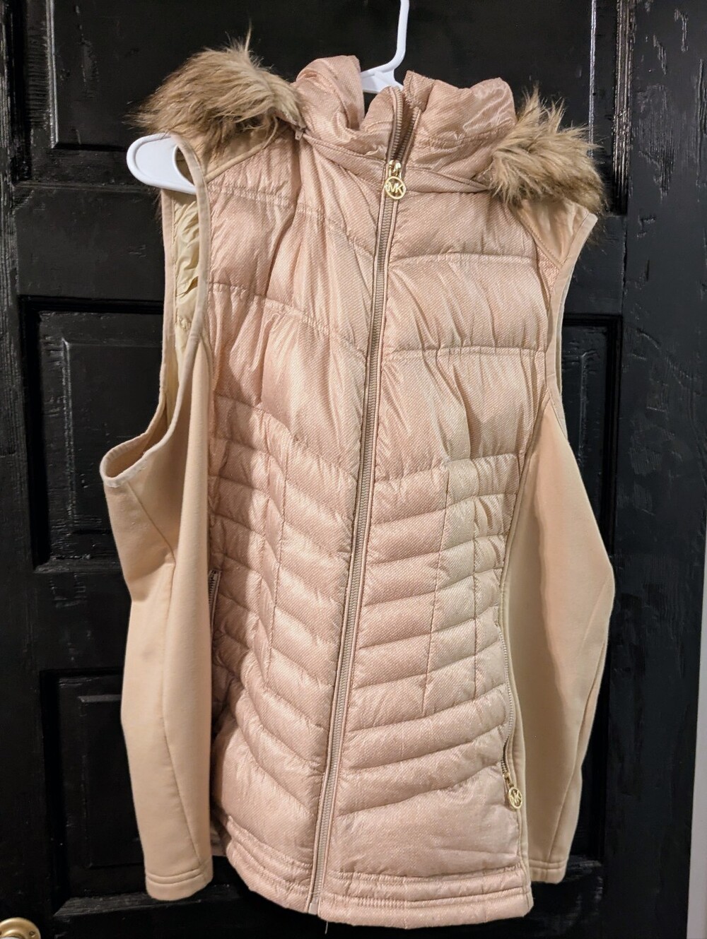 Michael Kors Sleeveless Quilted Hooded Vest in Light Tan/Gold